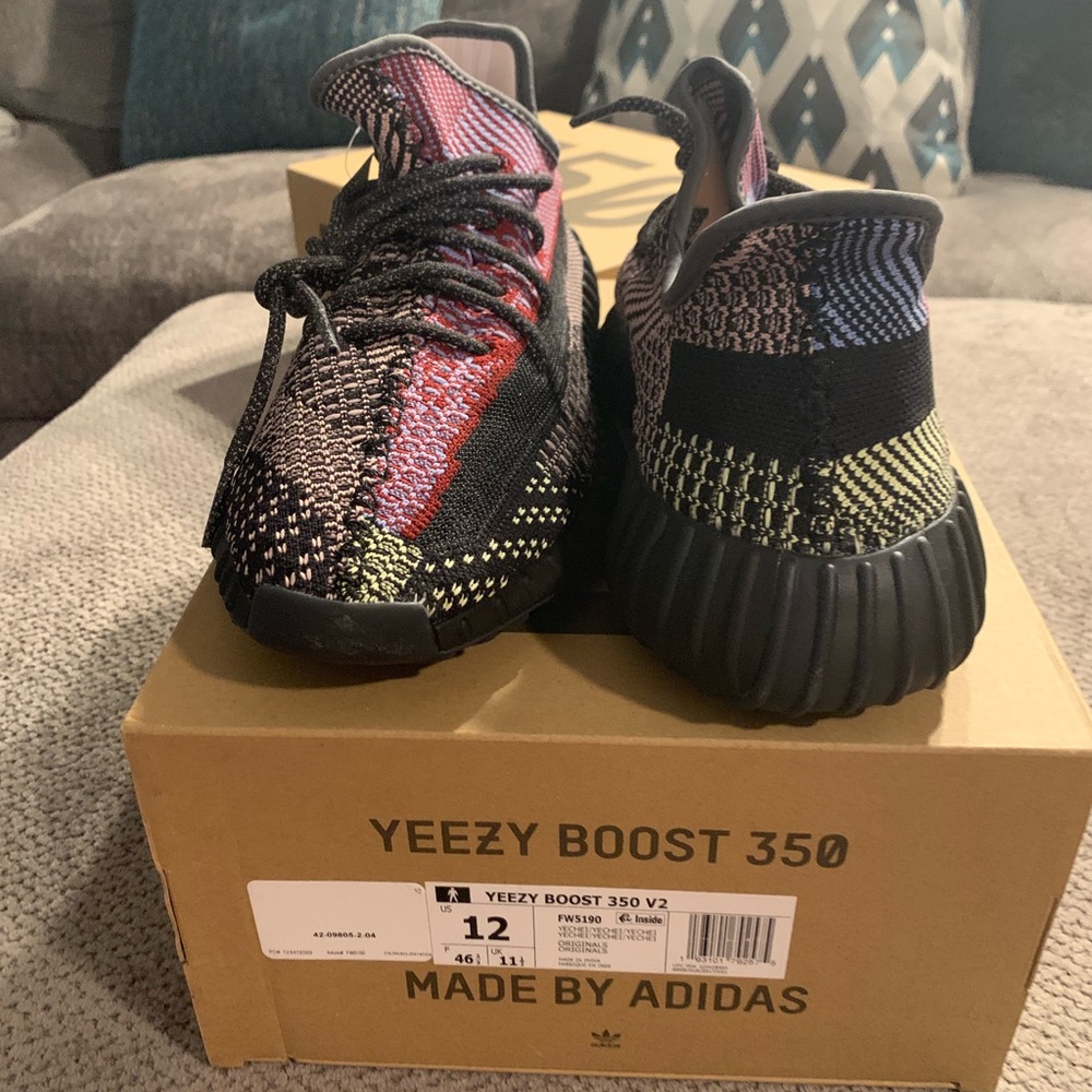 Yeezy 350 Yecheil Size 12